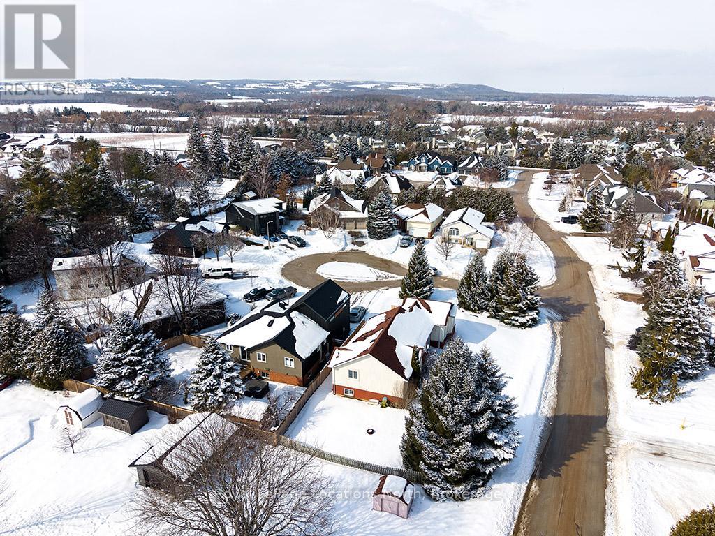 3 Shirley Court, Blue Mountains, Ontario  N0H 2P0 - Photo 25 - X12815700