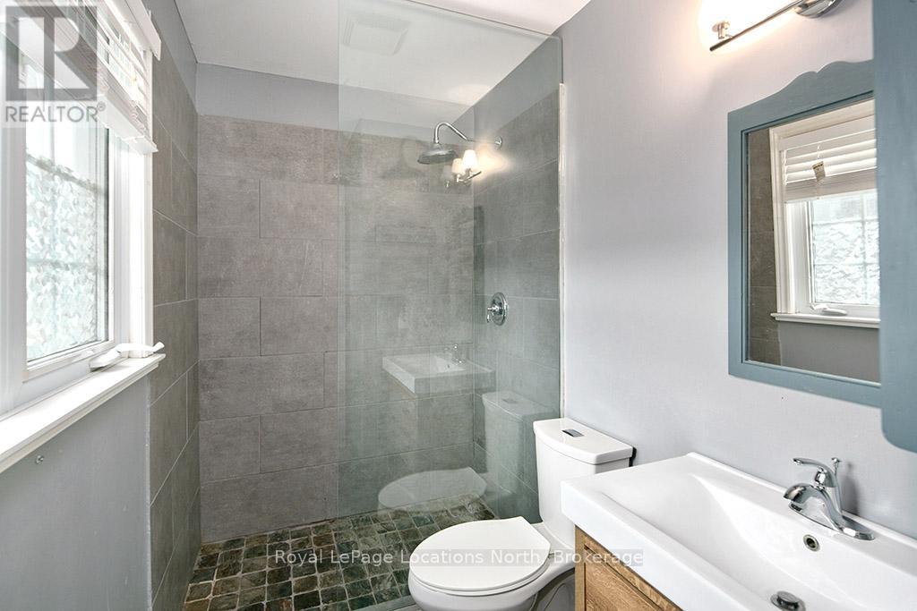 3 Shirley Court, Blue Mountains, Ontario  N0H 2P0 - Photo 30 - X12815700