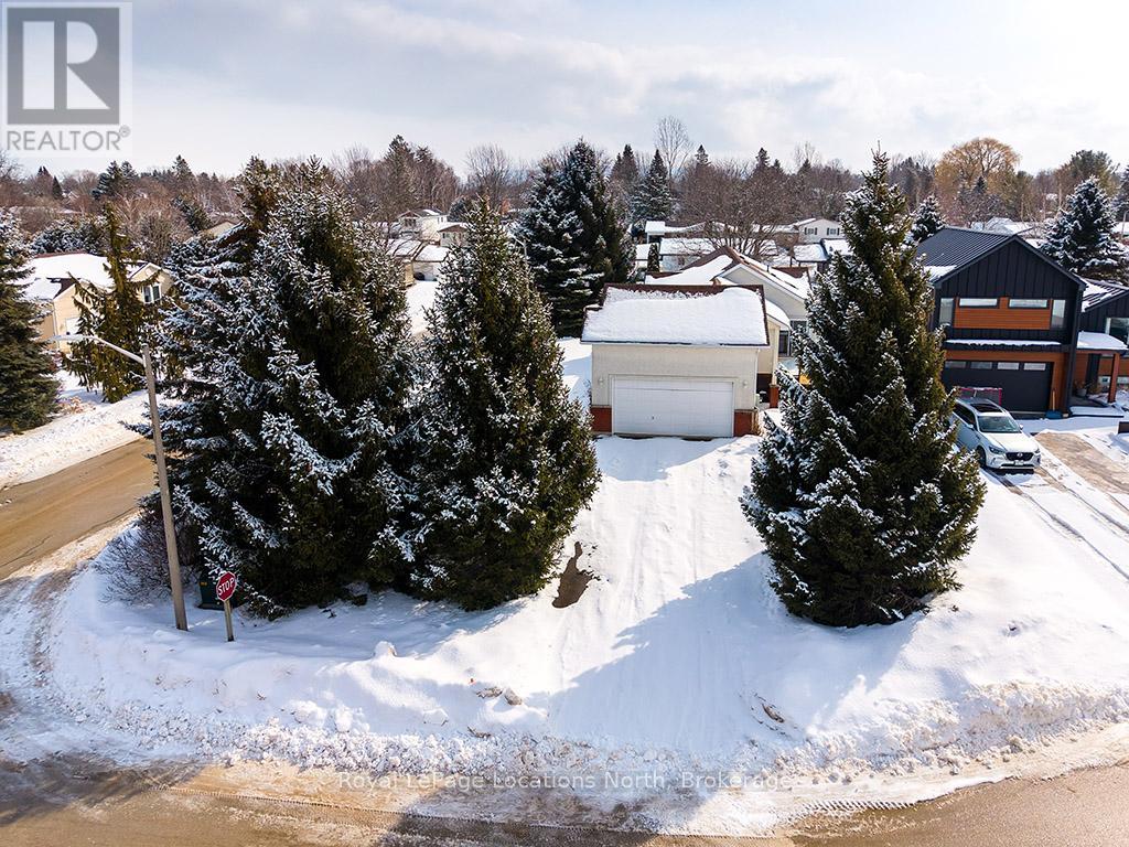 3 Shirley Court, Blue Mountains, Ontario  N0H 2P0 - Photo 6 - X12815700