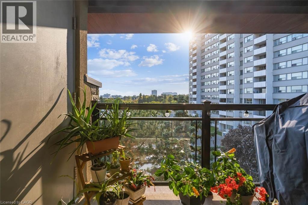 570 Lolita Gardens Unit# 402, Mississauga, Ontario  L5A 0A1 - Photo 13 - 40798430