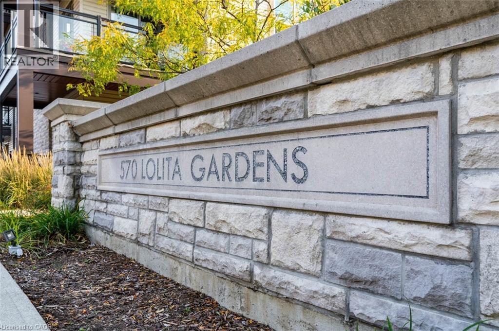 570 Lolita Gardens Unit# 402, Mississauga, Ontario  L5A 0A1 - Photo 2 - 40798430