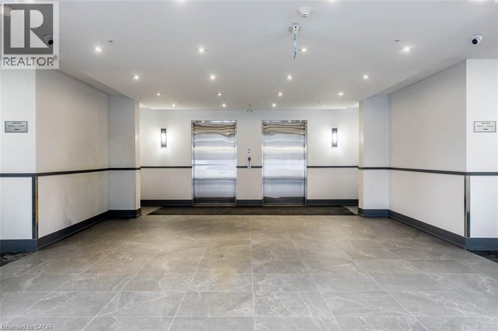 570 Lolita Gardens Unit# 402, Mississauga, Ontario  L5A 0A1 - Photo 5 - 40798430