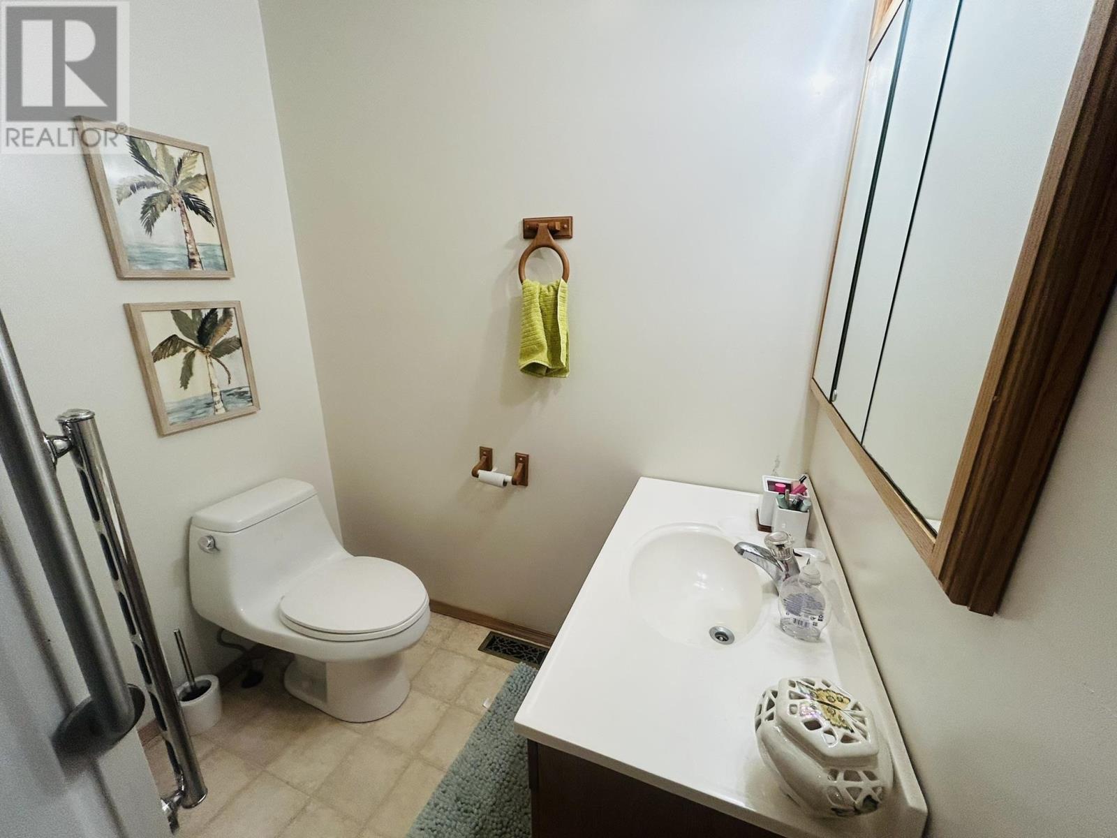 123 Burns St, Atikokan, Ontario  P0T 1C0 - Photo 24 - TB2600256