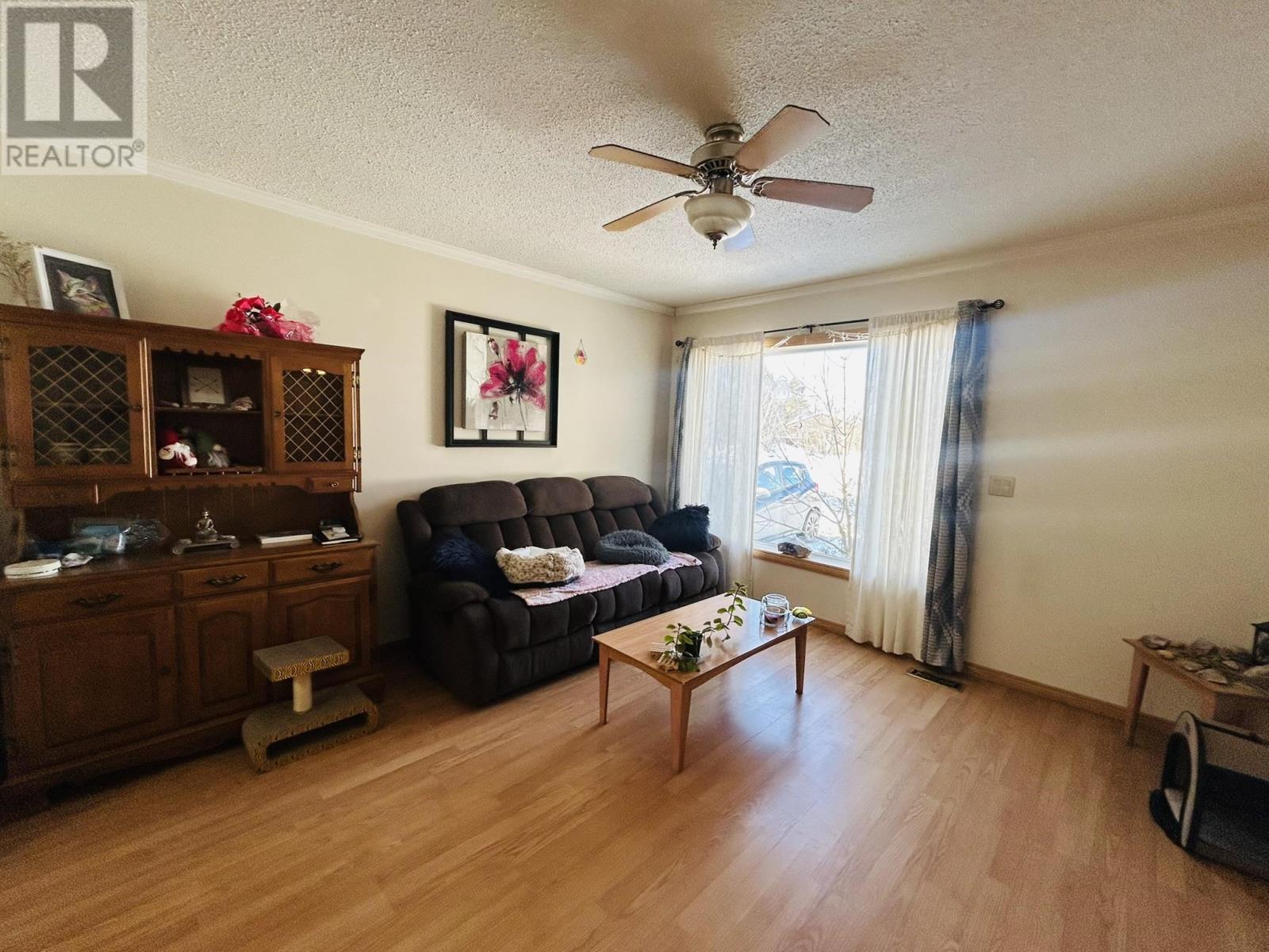 123 Burns St, Atikokan, Ontario  P0T 1C0 - Photo 9 - TB2600256