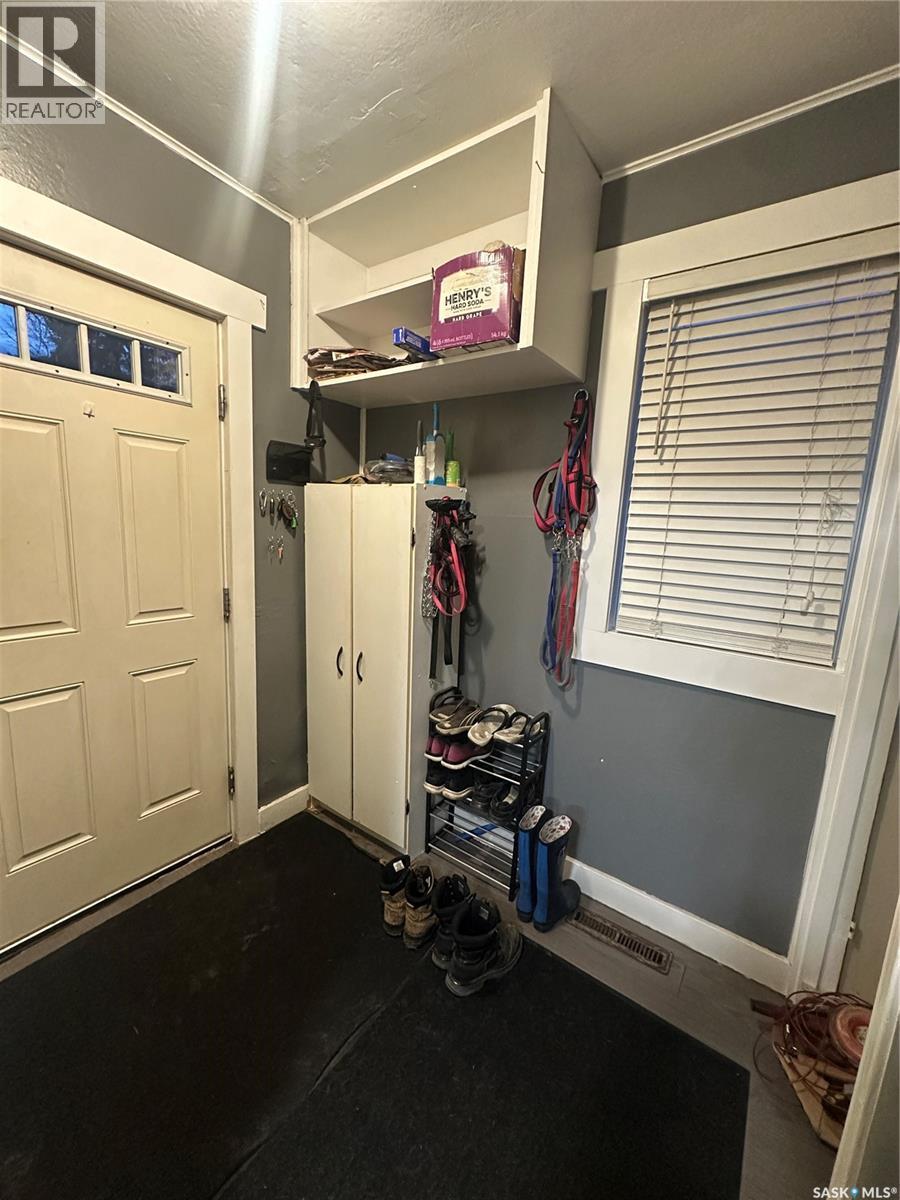 336 Mary Street, Canora, Saskatchewan  S0A 0L0 - Photo 3 - SK027231