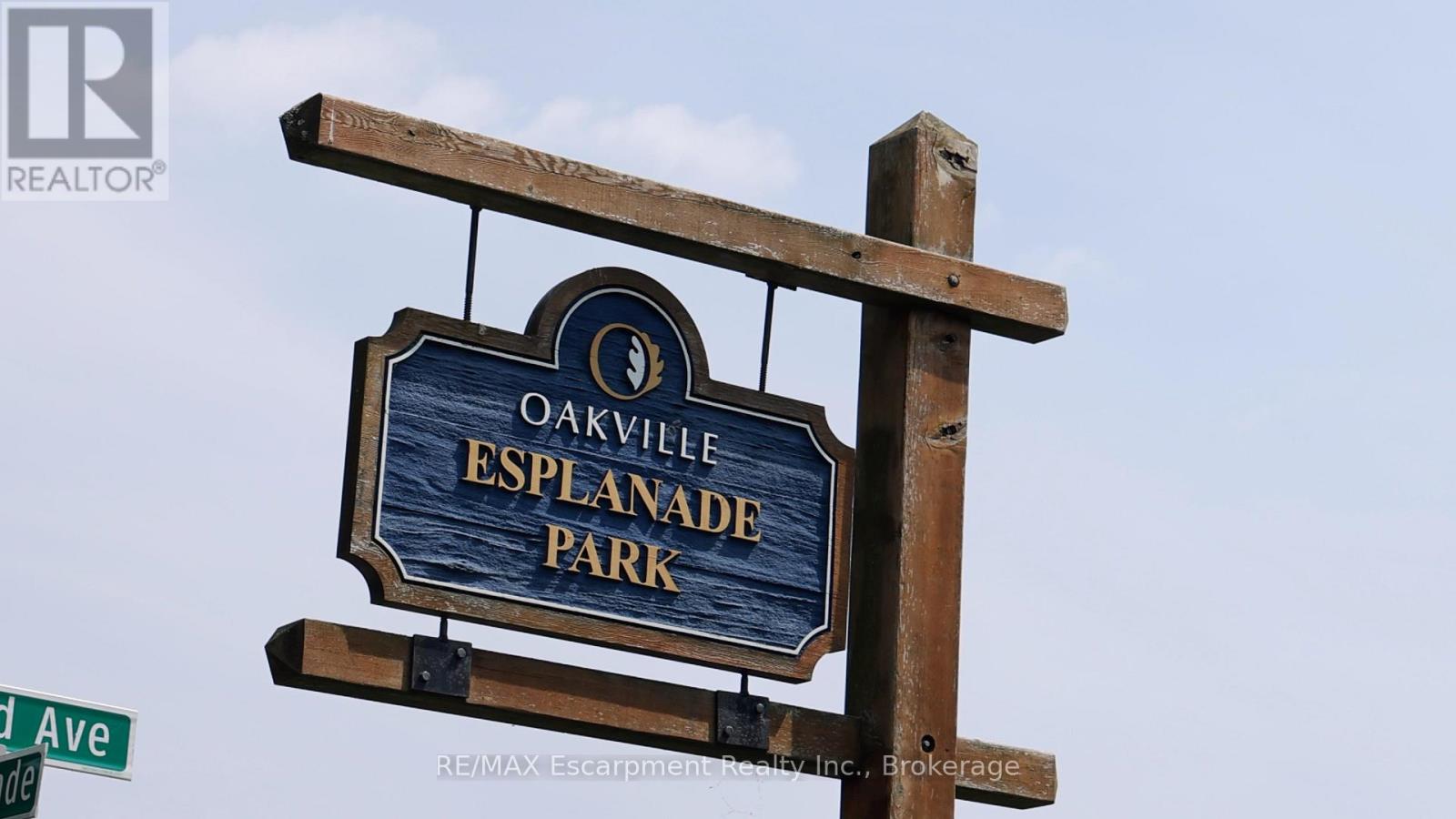 74 Howard Avenue, Oakville, Ontario  L6J 3Y5 - Photo 35 - W12812048