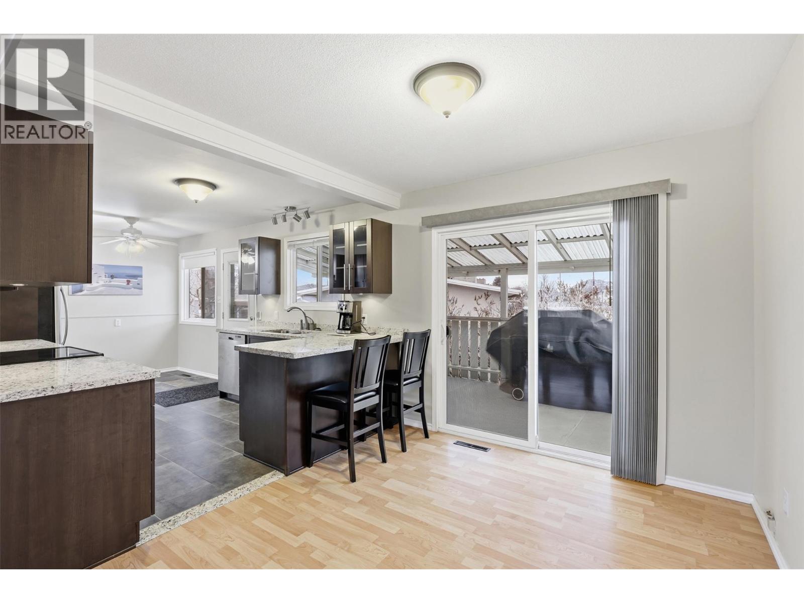 1119 Kemano Street, Kamloops, British Columbia  V2B 2T8 - Photo 12 - 10376456