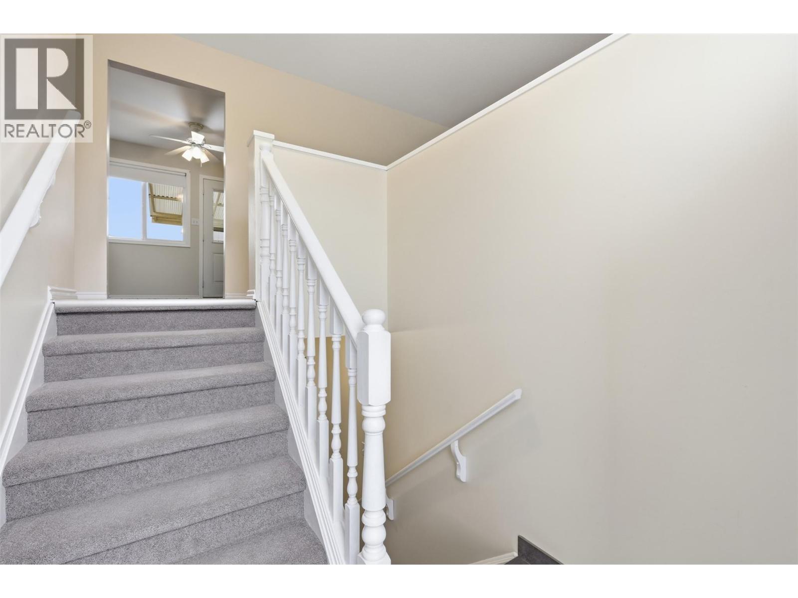 1119 Kemano Street, Kamloops, British Columbia  V2B 2T8 - Photo 7 - 10376456