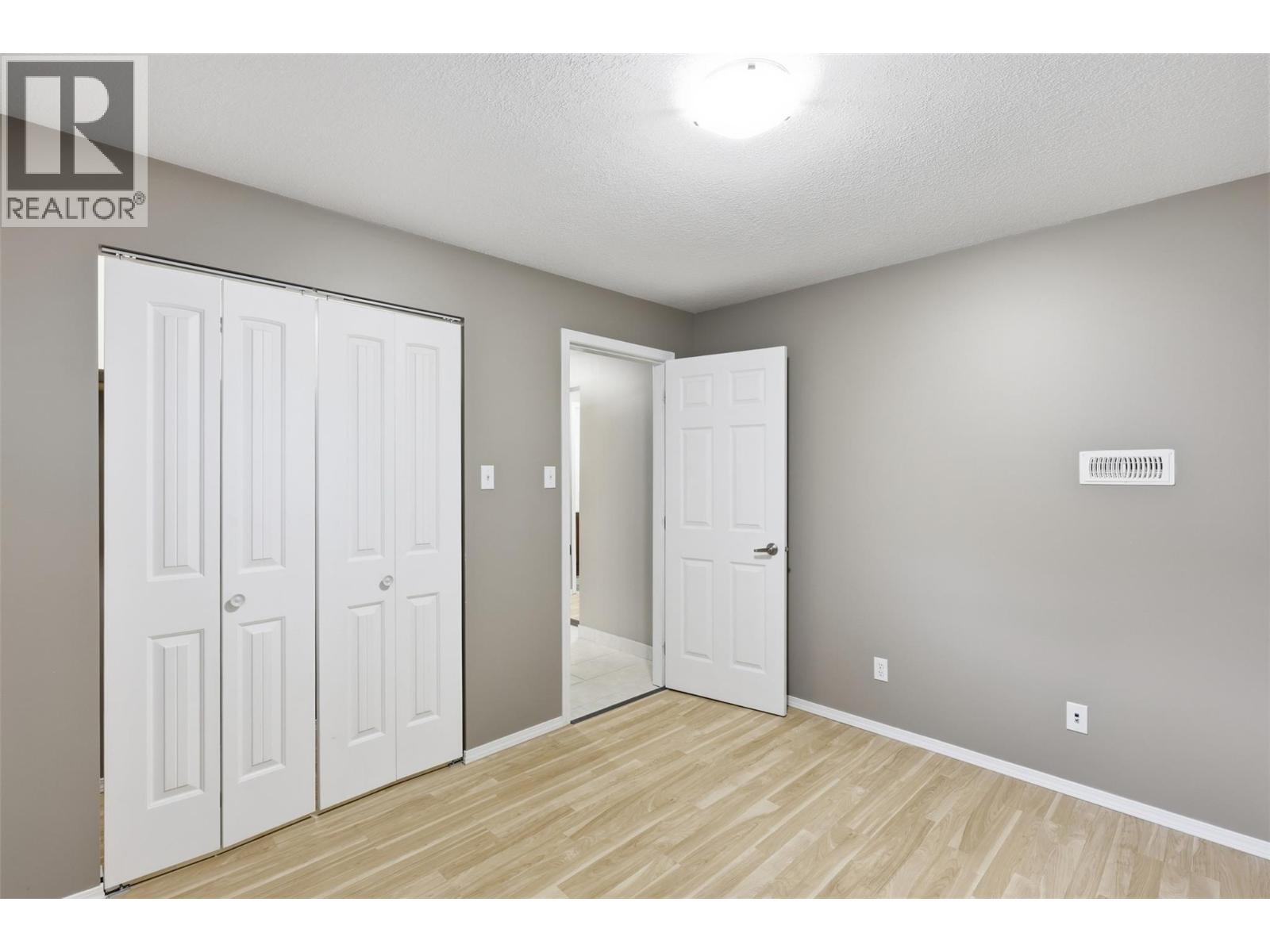 1119 Kemano Street, Kamloops, British Columbia  V2B 2T8 - Photo 38 - 10376456