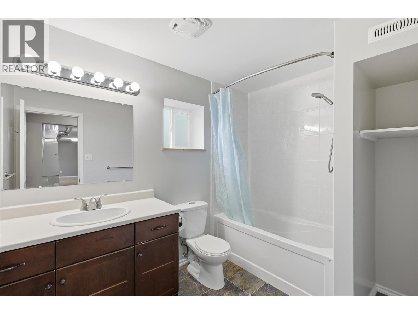 1119 Kemano Street, Kamloops, British Columbia  V2B 2T8 - Photo 39 - 10376456