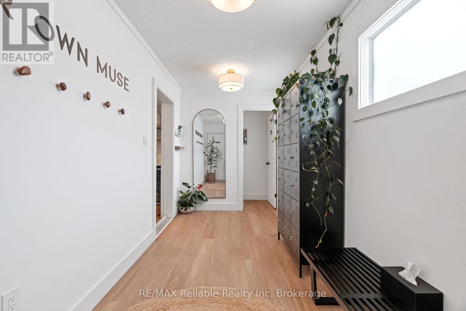 51 Ontario Street S, Lambton Shores (Grand Bend), Ontario  N0M 1T0 - Photo 19 - X12798932