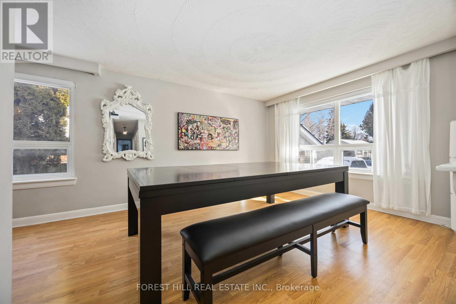 44 Addison Crescent, Toronto, Ontario  M3B 1K8 - Photo 2 - C12815688