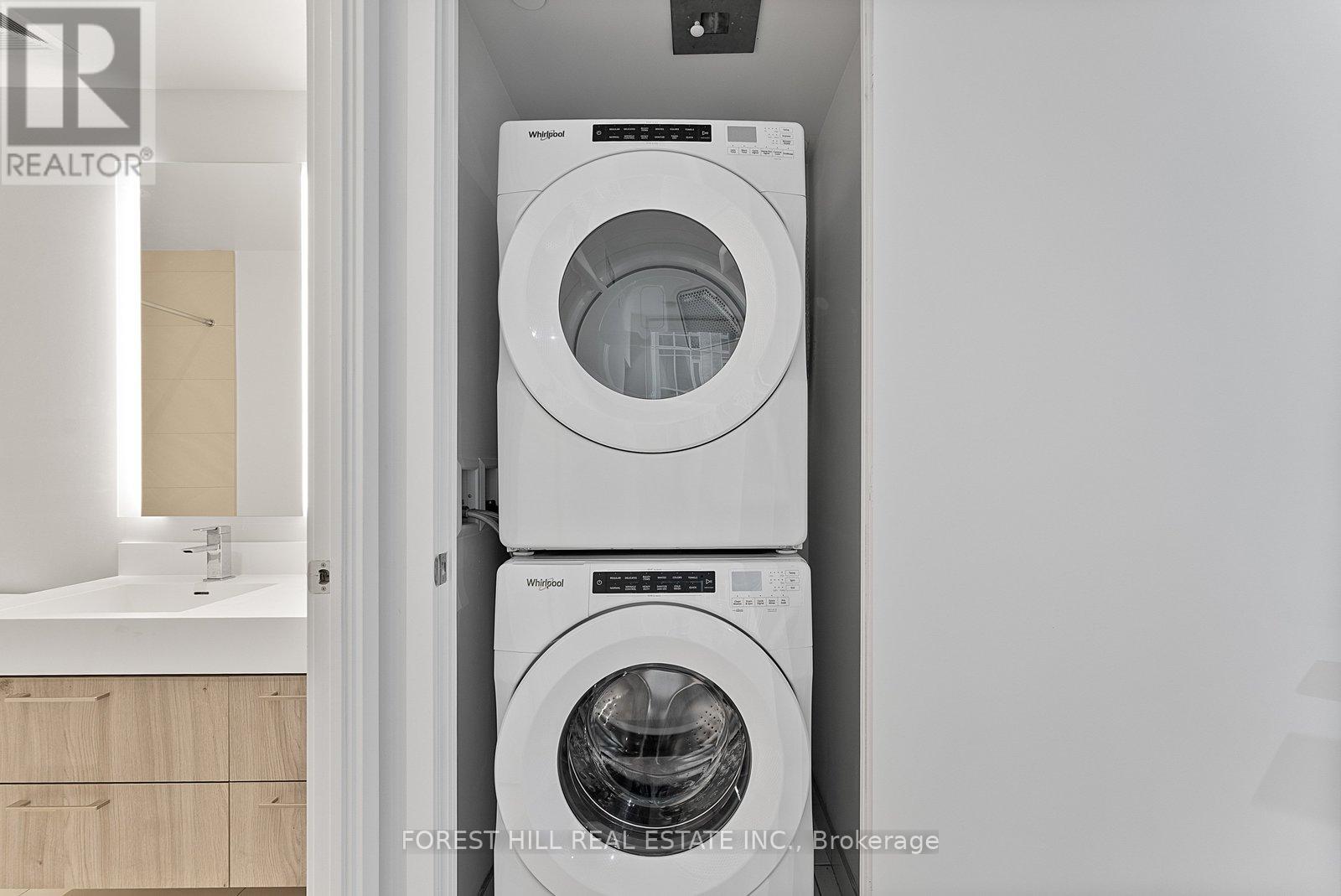 3903 - 1 Yorkville Avenue, Toronto (Annex), Ontario  M4W 0B1 - Photo 26 - C12815696