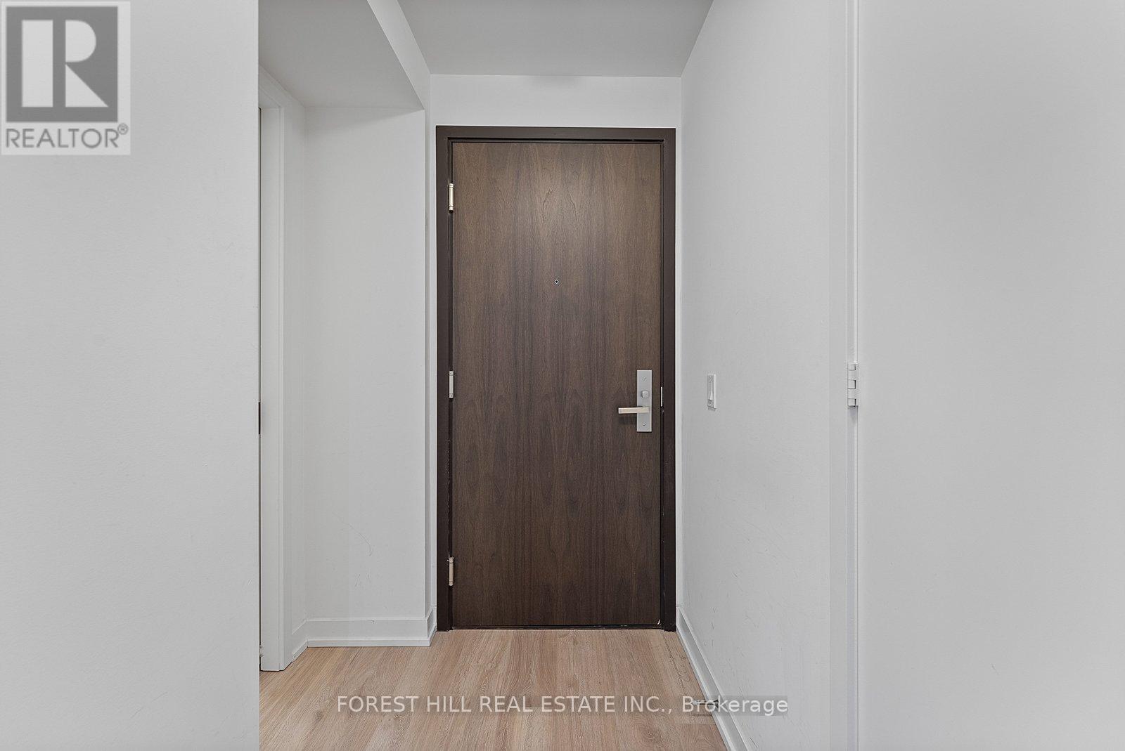 3903 - 1 Yorkville Avenue, Toronto (Annex), Ontario  M4W 0B1 - Photo 3 - C12815696