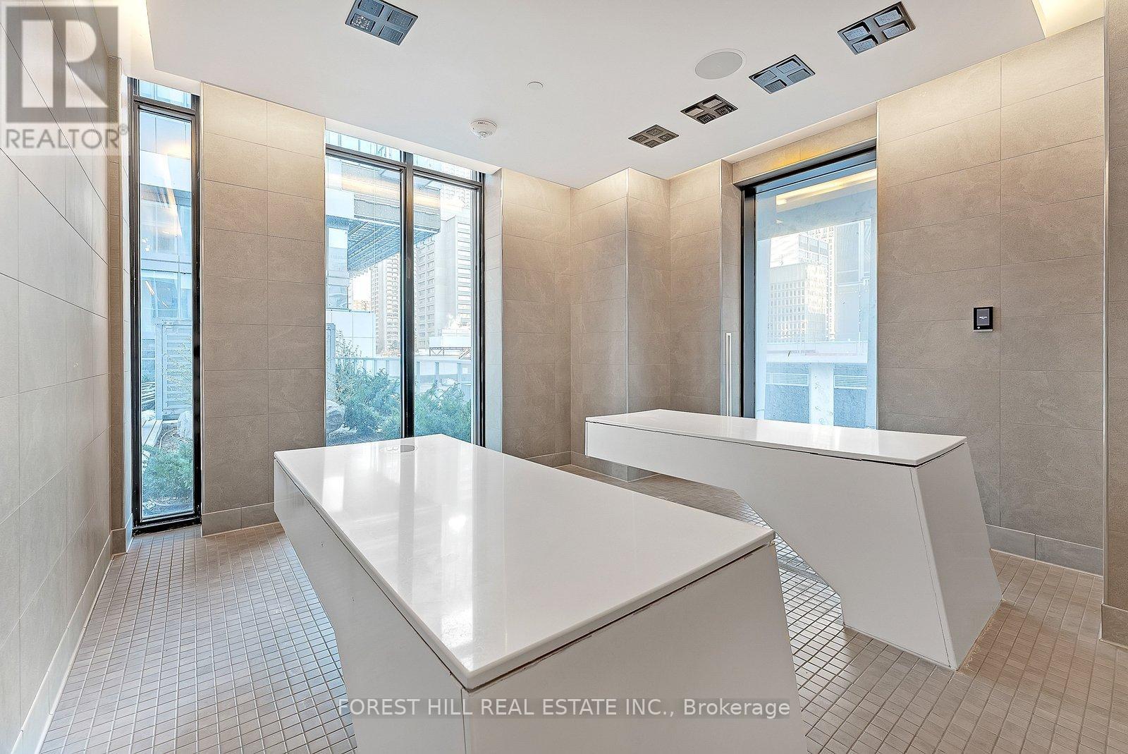 3903 - 1 Yorkville Avenue, Toronto (Annex), Ontario  M4W 0B1 - Photo 40 - C12815696