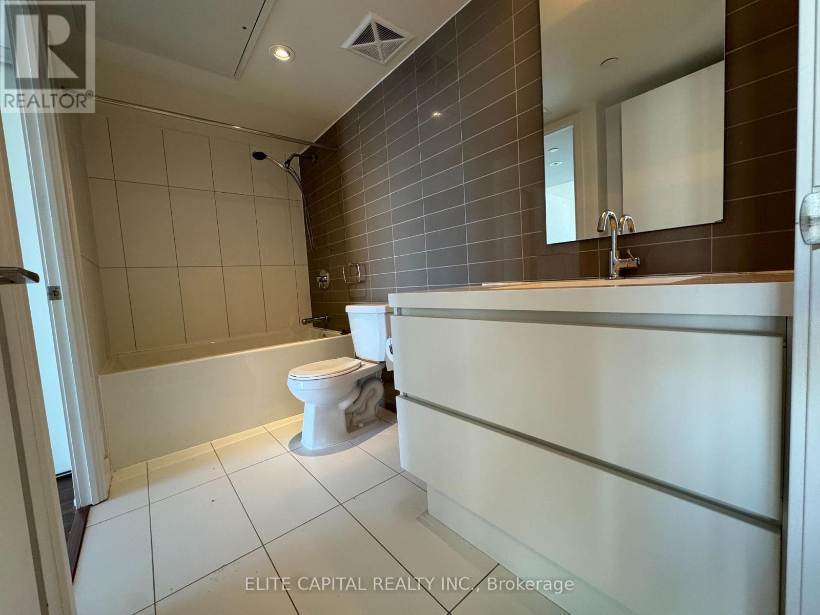 907 - 85 Queens Wharf Road, Toronto, Ontario  M5V 0J9 - Photo 11 - C12815698