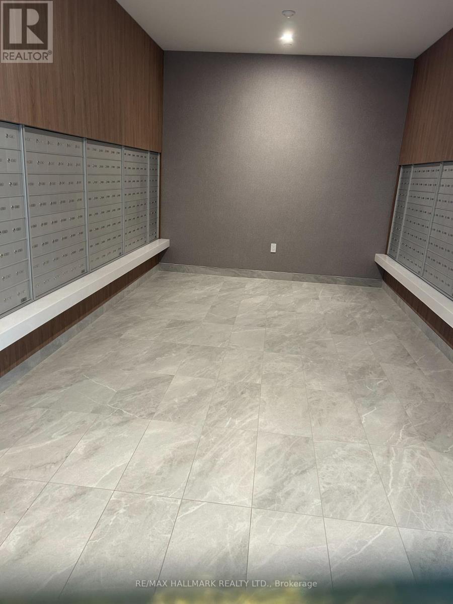 1707 - 1 Quarrington Lane, Toronto, Ontario  M3C 0S4 - Photo 9 - C12815734