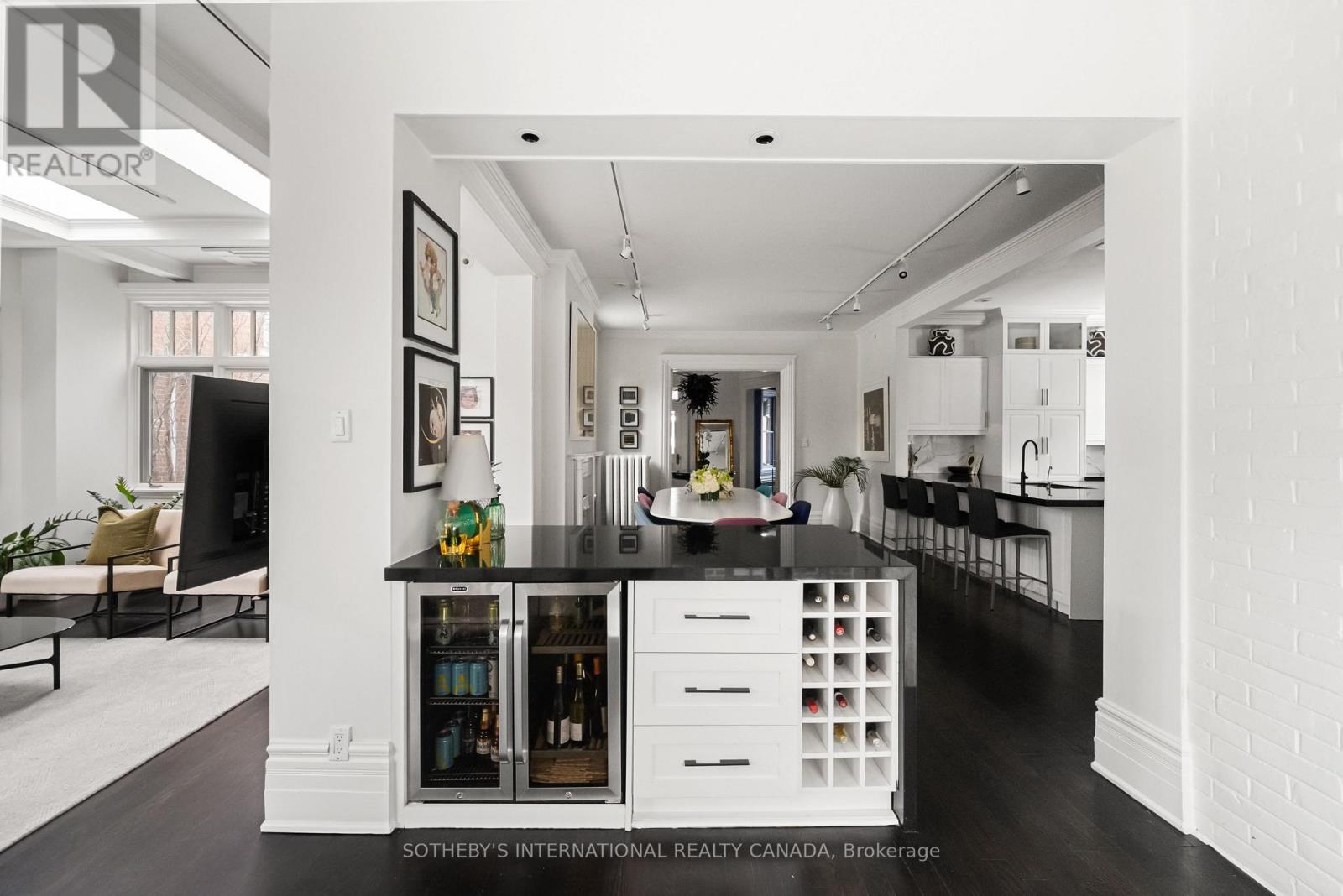 92 Woodlawn Avenue, Toronto, Ontario  M4V 1G7 - Photo 18 - C12795438