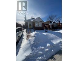 2941 ST CLAIR AVENUE E, Toronto, Ontario