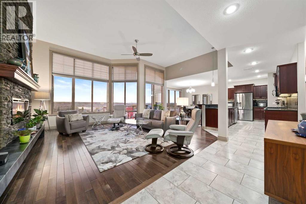 30 Palisades Mews Ne, Medicine Hat, Alberta  T1C 2B5 - Photo 8 - A2284161