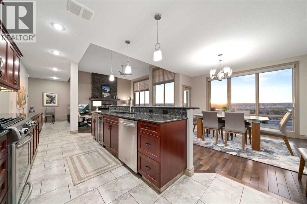 30 Palisades Mews Ne, Medicine Hat, Alberta  T1C 2B5 - Photo 16 - A2284161