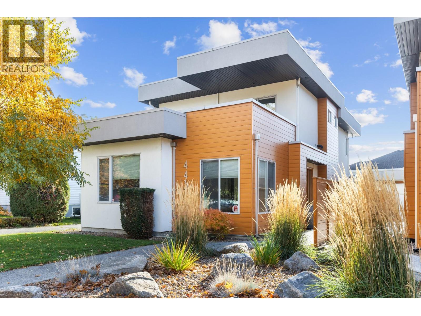 443 Christleton Avenue Kelowna Photo 3