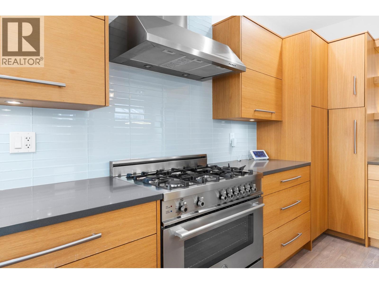 443 Christleton Avenue Kelowna Photo 14