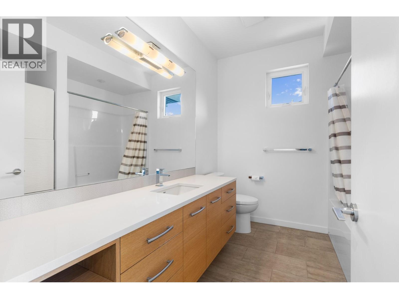 443 Christleton Avenue Kelowna Photo 42