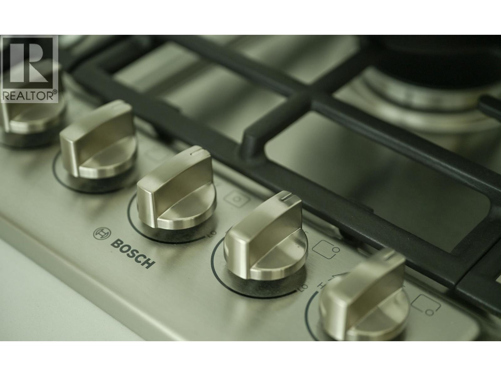 126 2045 Heritage Park Lane, North Vancouver, British Columbia  V7H 0E3 - Photo 11 - R3091858