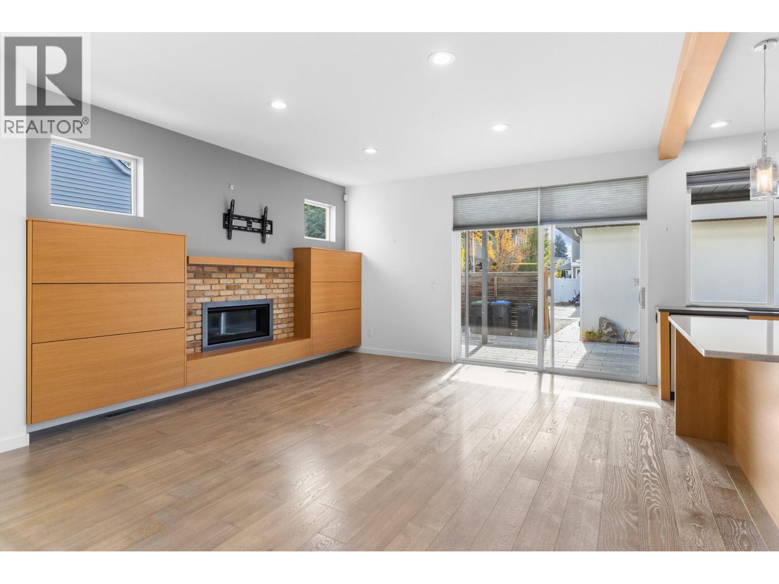 443 Christleton Avenue Kelowna Photo 7