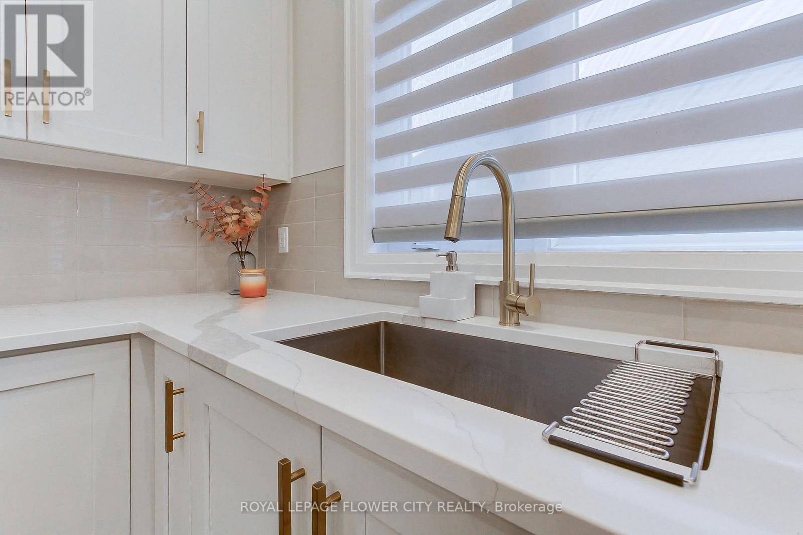 3379 Post Road, Oakville, Ontario  L6H 0Z4 - Photo 13 - W12815640