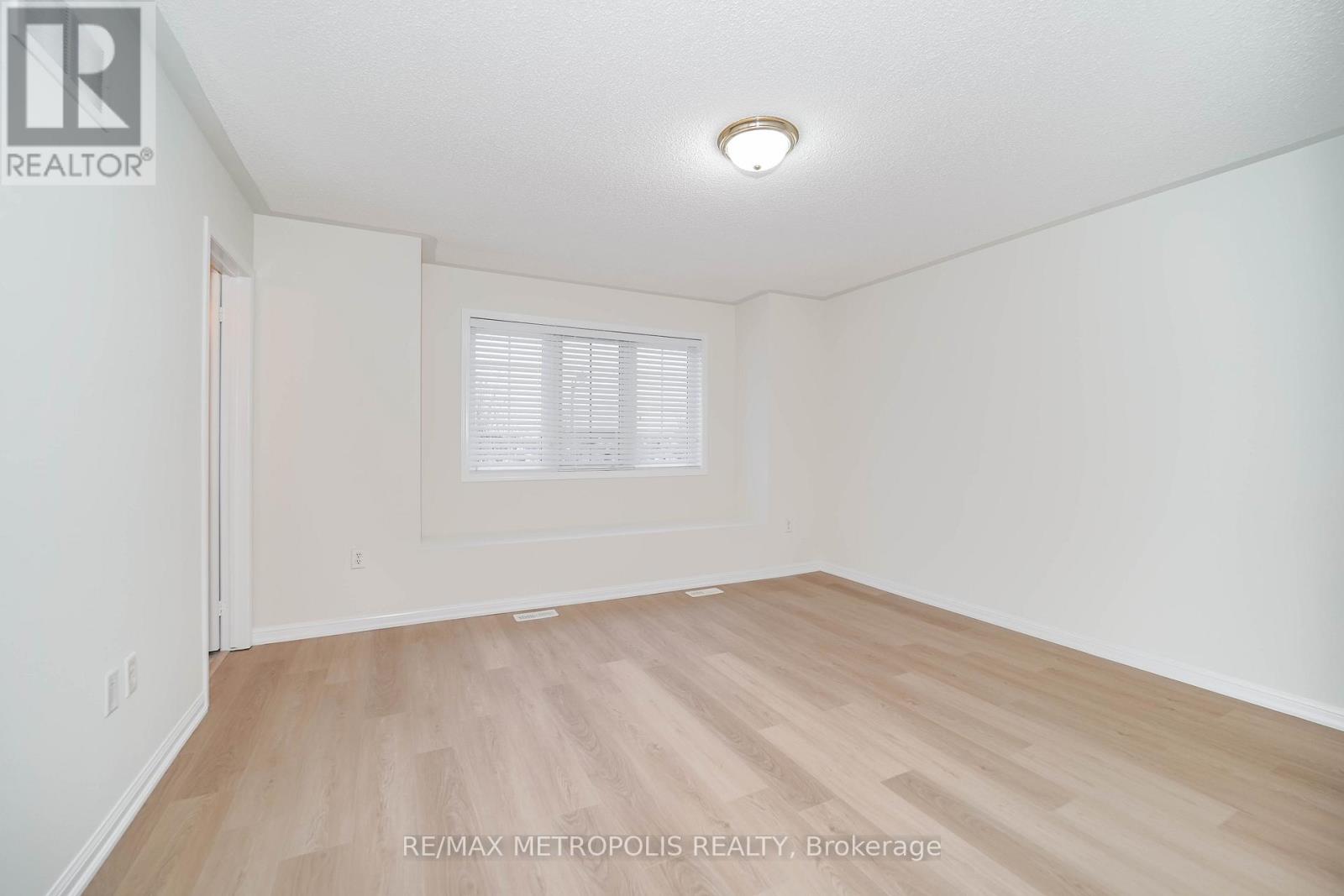 Upper - 20 Bottomwood Street, Brampton, Ontario  L6S 0A7 - Photo 11 - W12815642