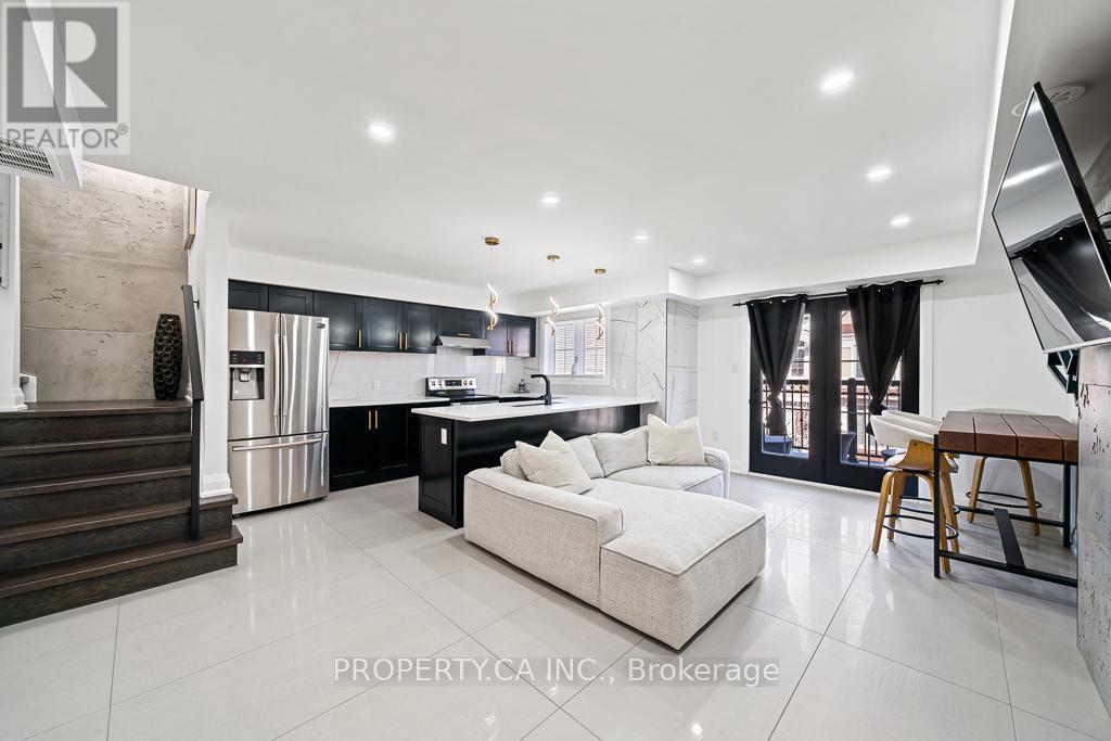 113 - 2441 GREENWICH DRIVE, Oakville, Ontario