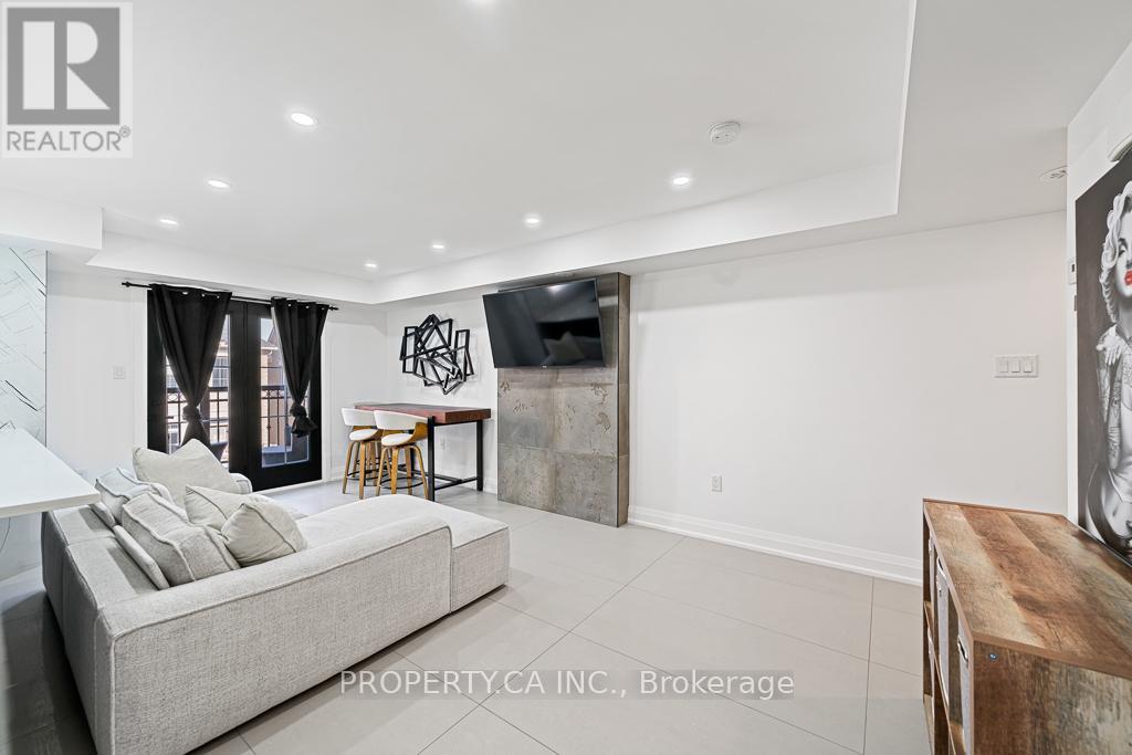 113 - 2441 Greenwich Drive, Oakville, Ontario  L6M 0S3 - Photo 5 - W12815658