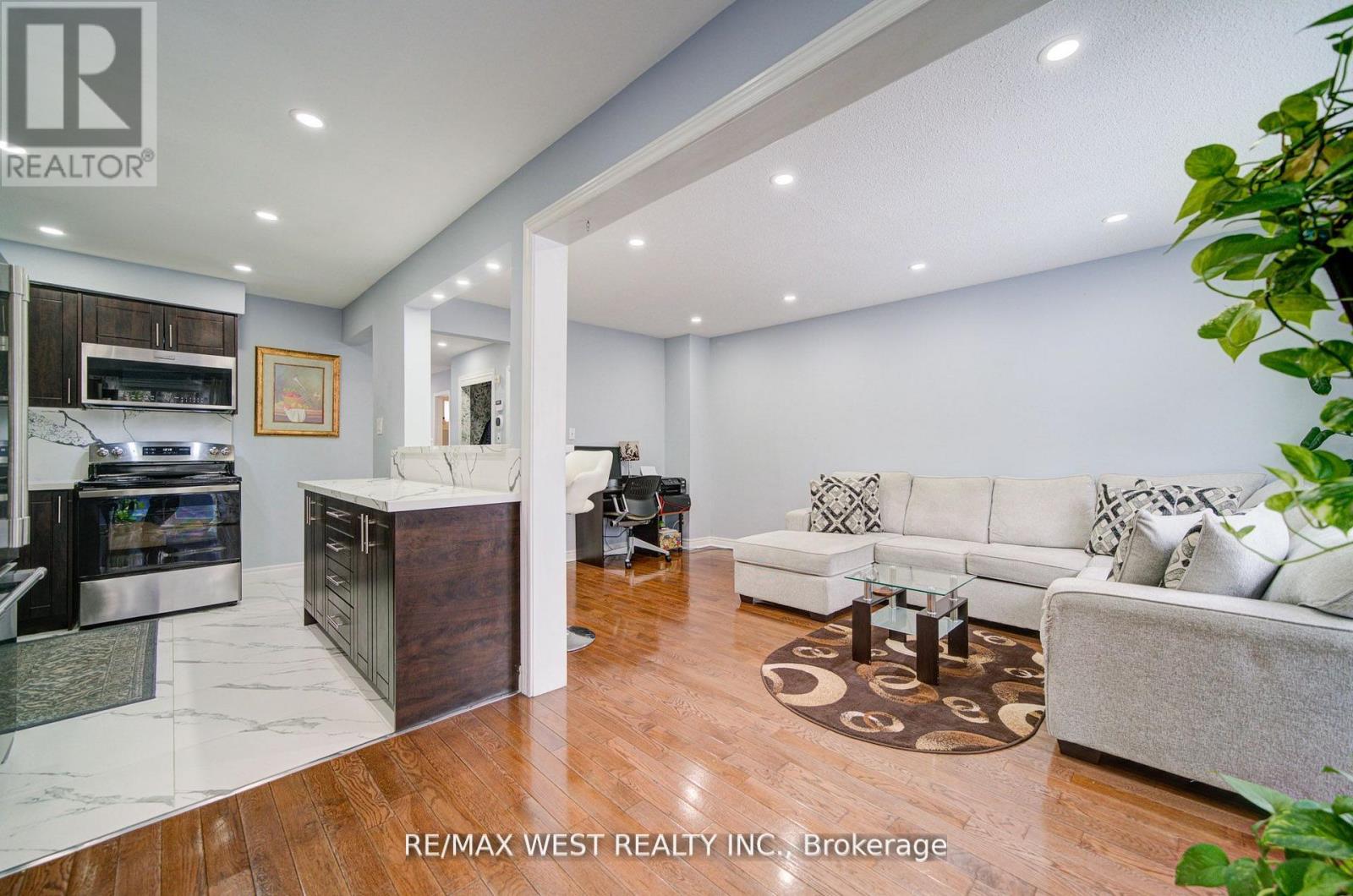 71 - 3525 Brandon Gate Drive, Mississauga, Ontario  L4T 3M3 - Photo 13 - W12815660