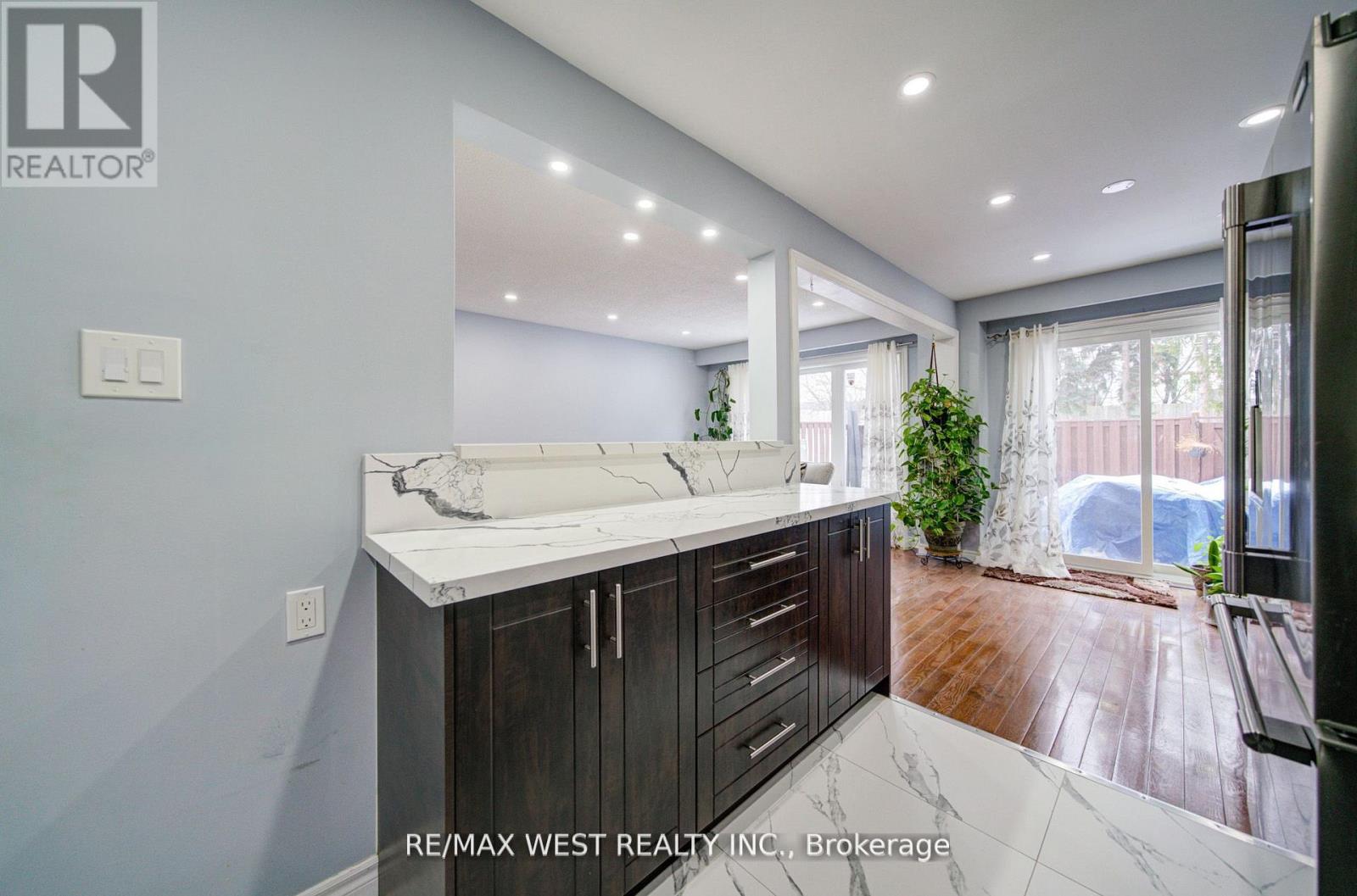 71 - 3525 Brandon Gate Drive, Mississauga, Ontario  L4T 3M3 - Photo 17 - W12815660