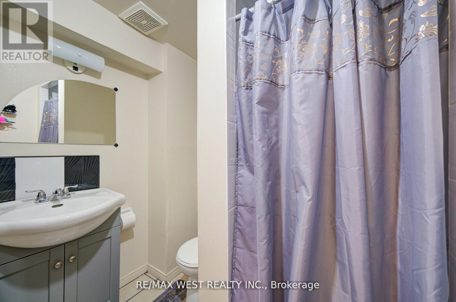 71 - 3525 Brandon Gate Drive, Mississauga, Ontario  L4T 3M3 - Photo 42 - W12815660