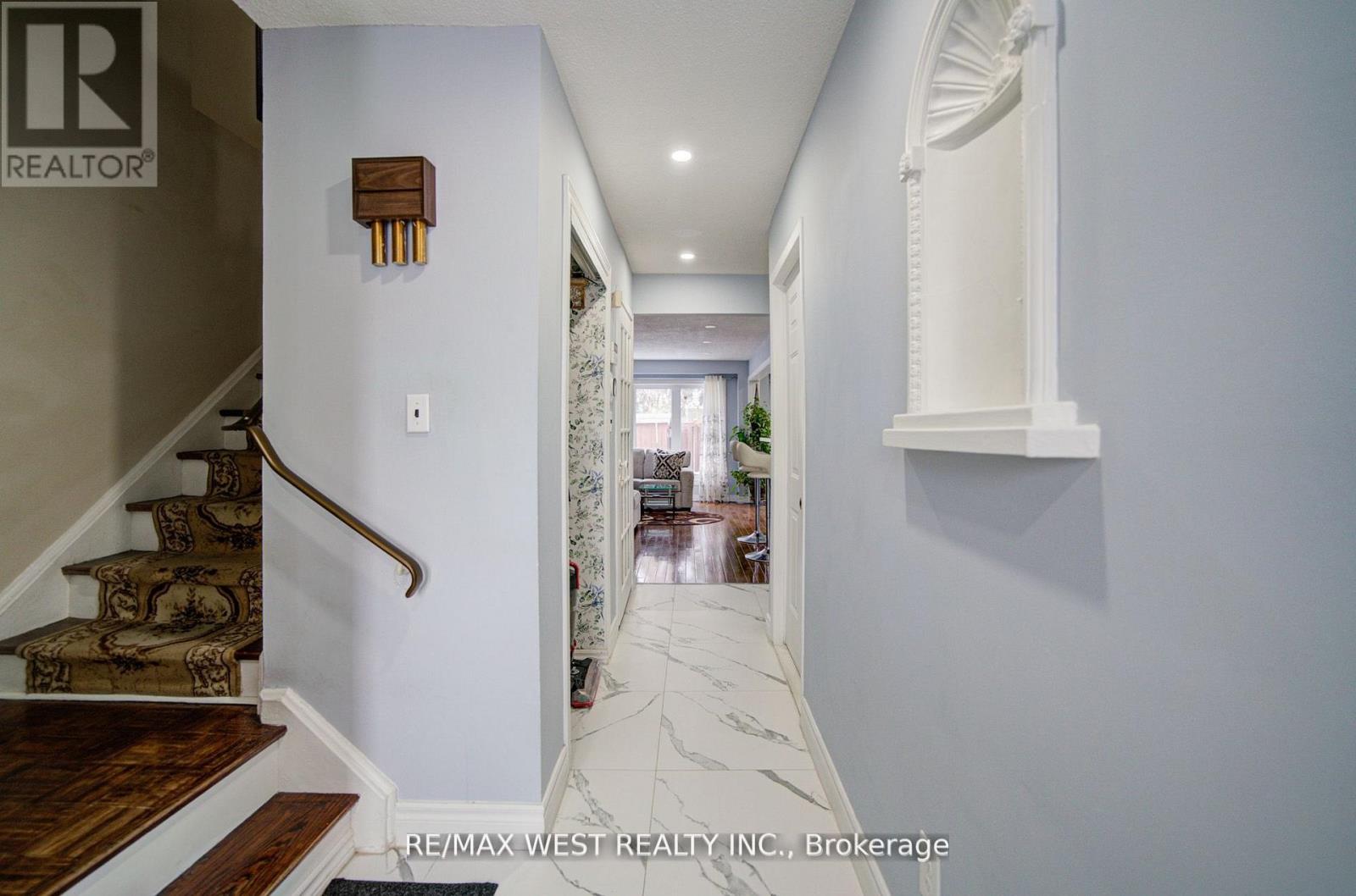 71 - 3525 Brandon Gate Drive, Mississauga, Ontario  L4T 3M3 - Photo 7 - W12815660