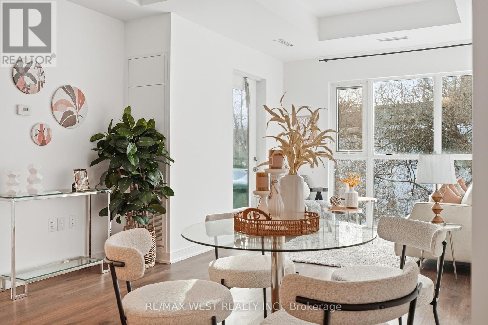 306 - 25 Neighbourhood Lane, Toronto (Stonegate-Queensway), Ontario  M8Y 0C4 - Photo 10 - W12815662