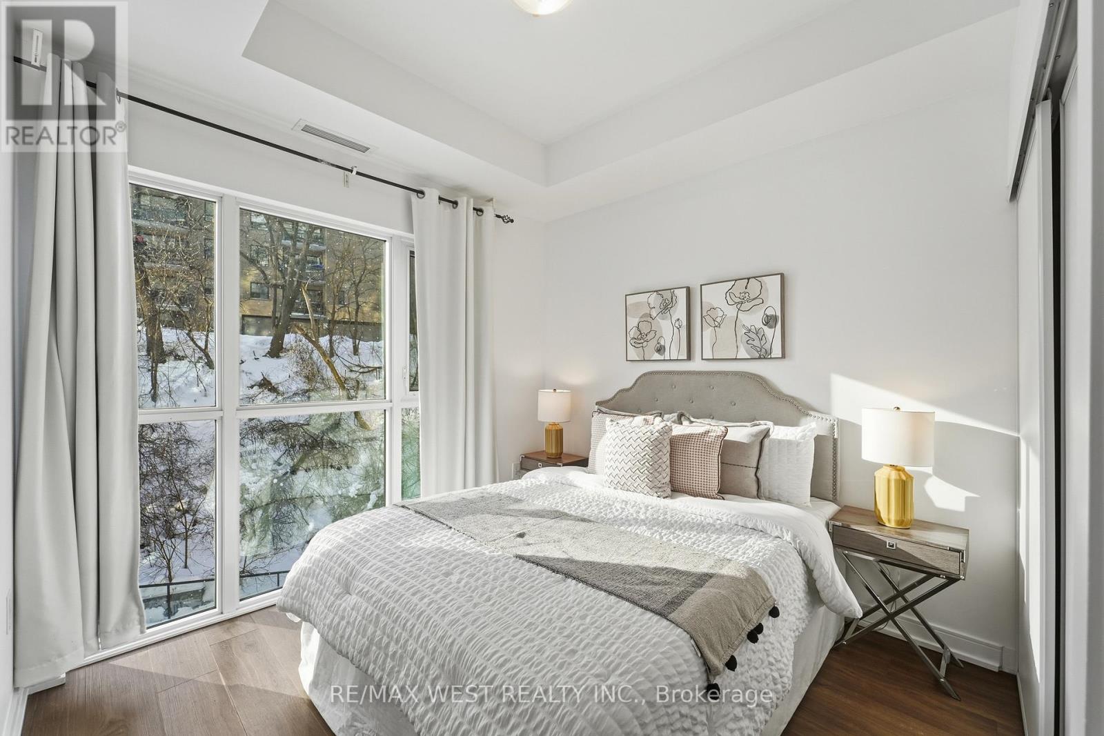 306 - 25 Neighbourhood Lane, Toronto (Stonegate-Queensway), Ontario  M8Y 0C4 - Photo 17 - W12815662