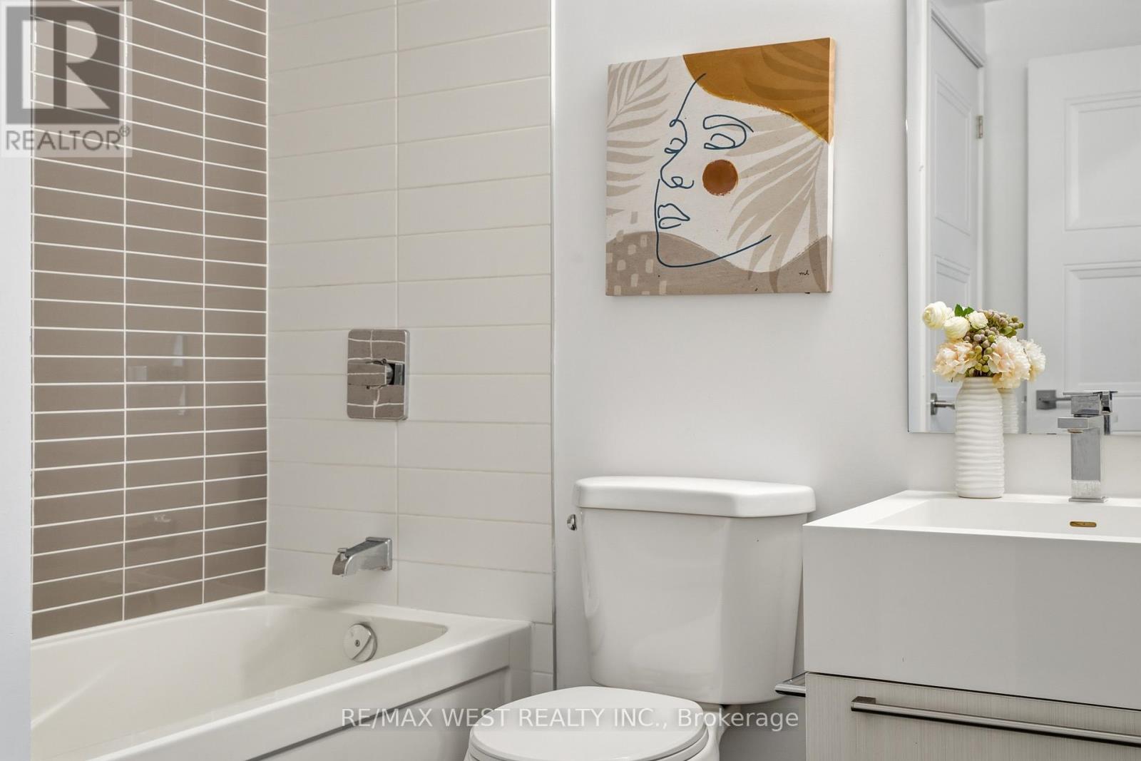 306 - 25 Neighbourhood Lane, Toronto (Stonegate-Queensway), Ontario  M8Y 0C4 - Photo 21 - W12815662