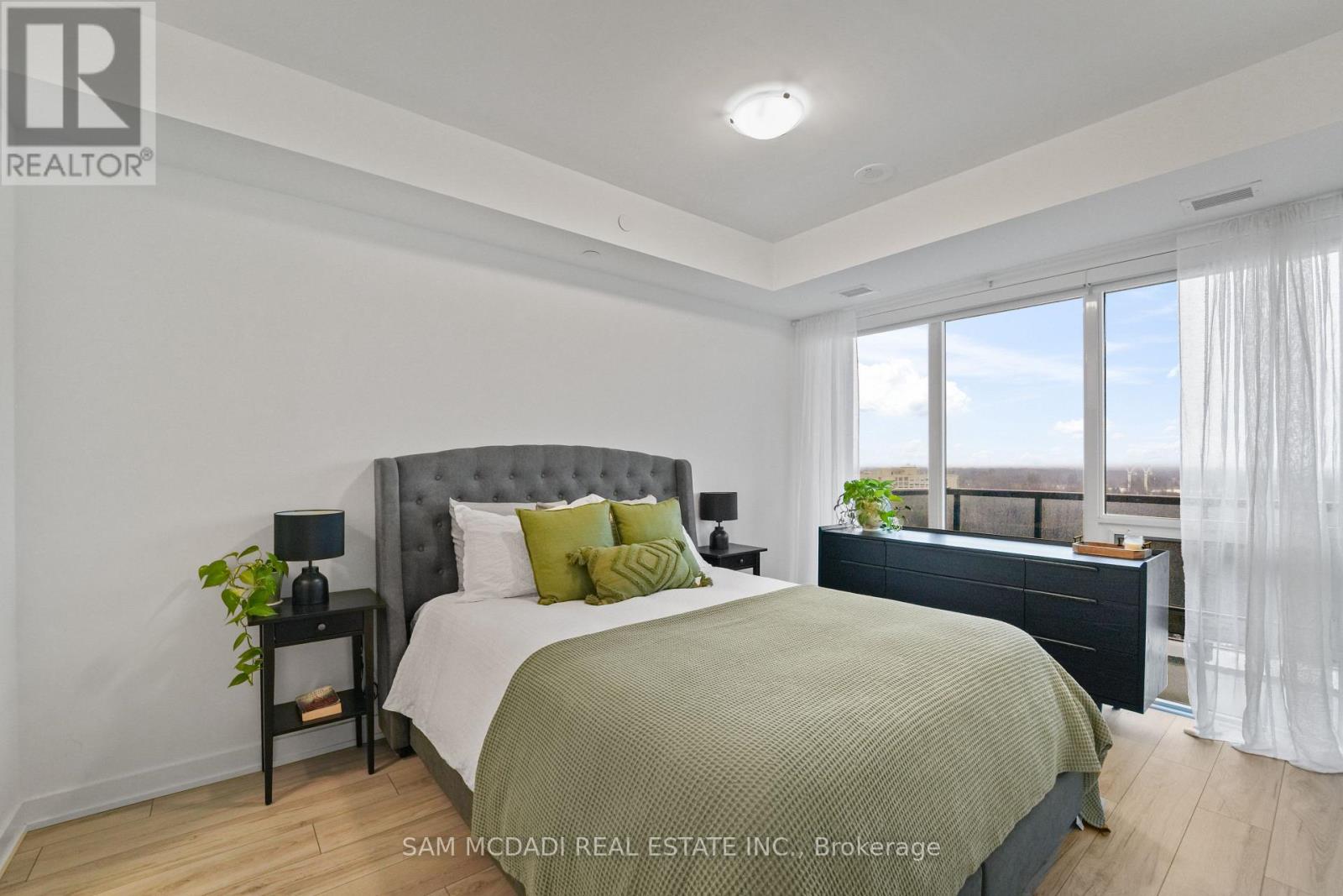 1403 - 1035 Southdown Road, Mississauga, Ontario  L5J 0A2 - Photo 15 - W12815674