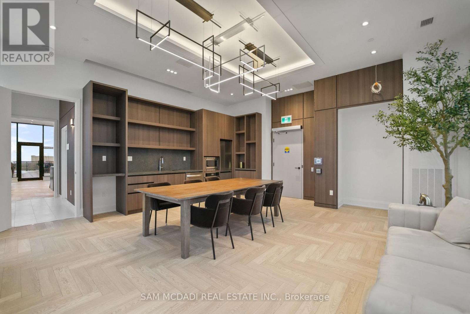 1403 - 1035 Southdown Road, Mississauga, Ontario  L5J 0A2 - Photo 44 - W12815674