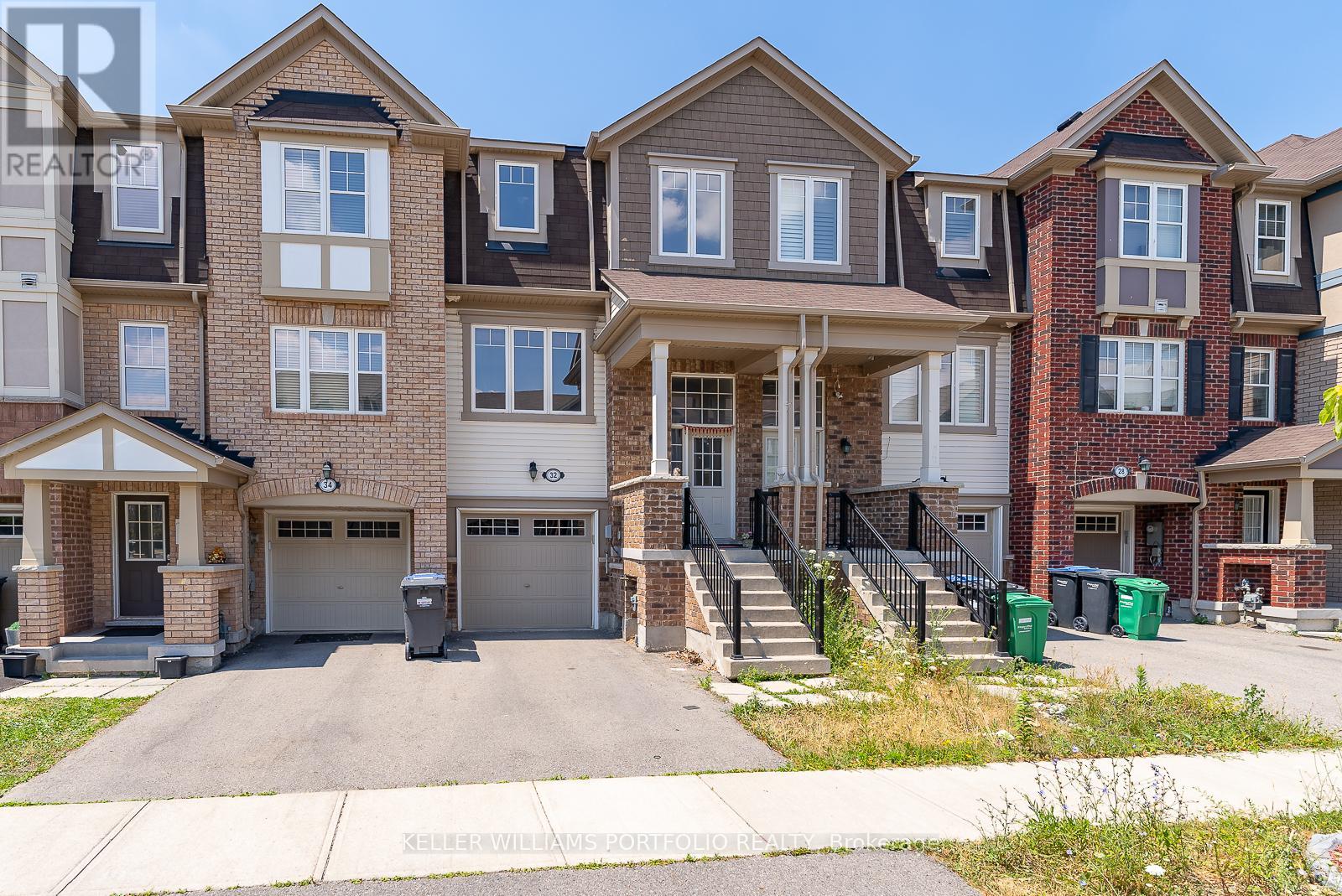 32 Affleck Road, Brampton, Ontario  L7A 3Z2 - Photo 2 - W12815704