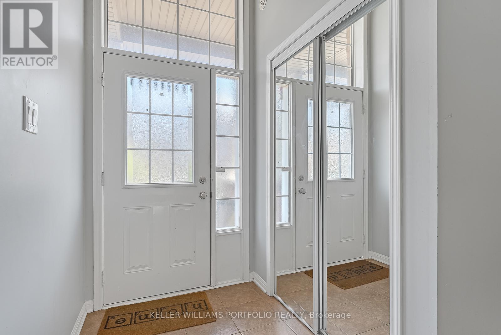 32 Affleck Road, Brampton, Ontario  L7A 3Z2 - Photo 5 - W12815704