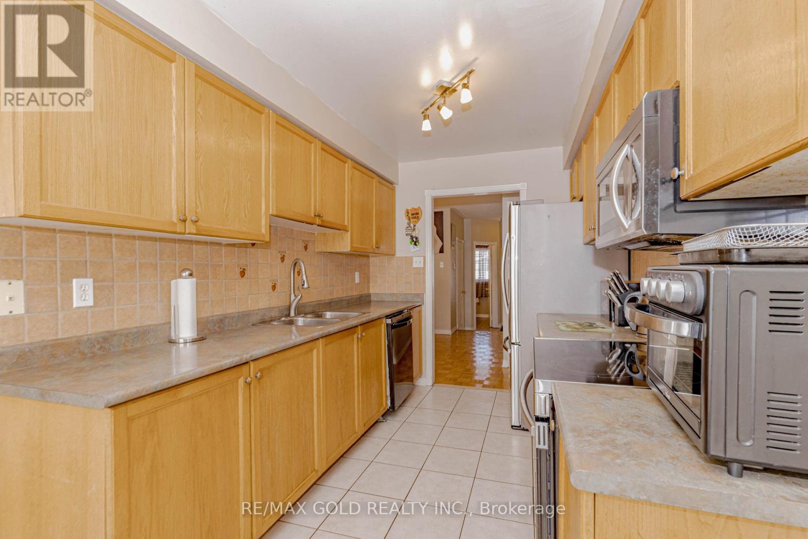 3 Monaco Court, Brampton, Ontario  L7A 1X4 - Photo 15 - W12815720