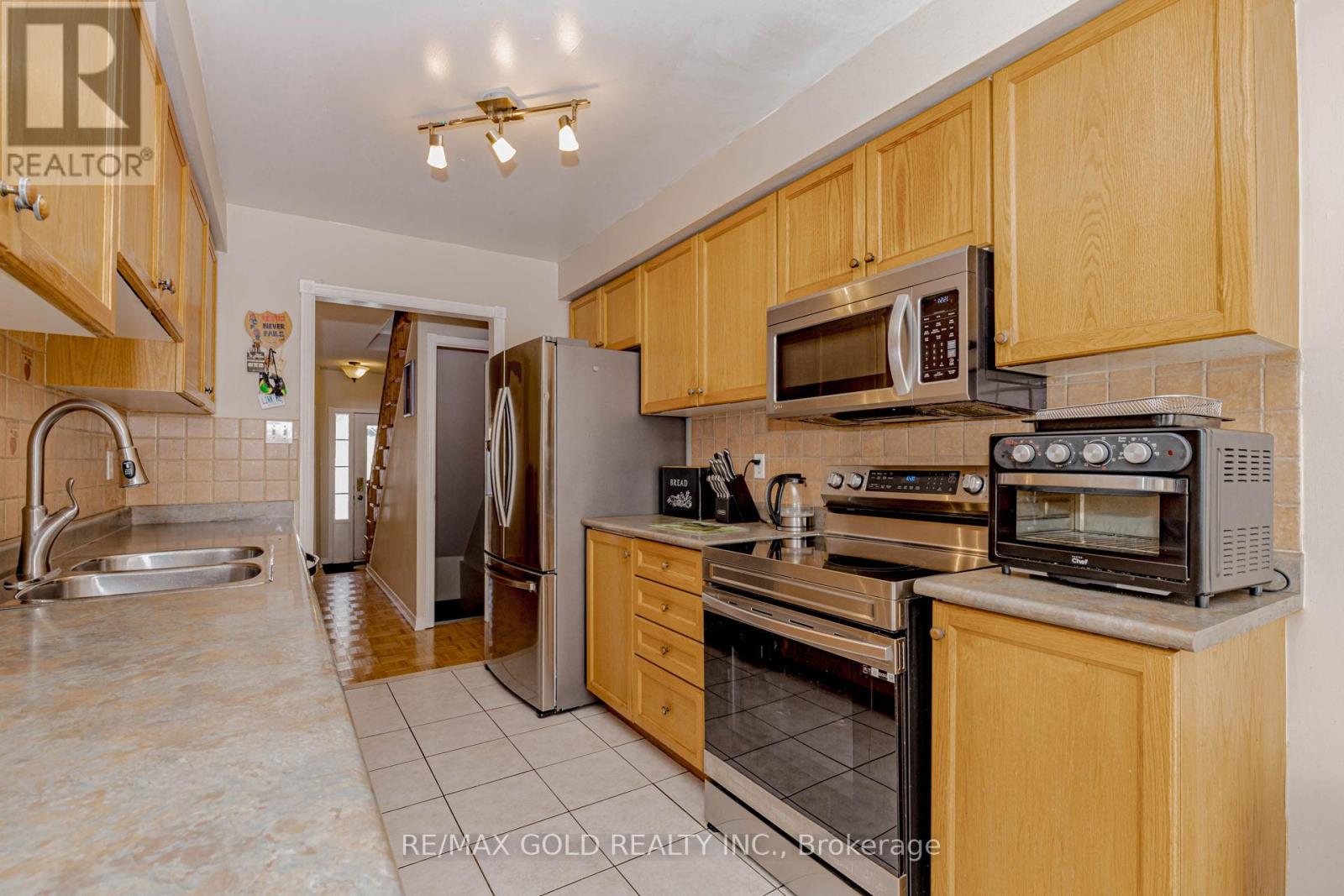 3 Monaco Court, Brampton, Ontario  L7A 1X4 - Photo 16 - W12815720