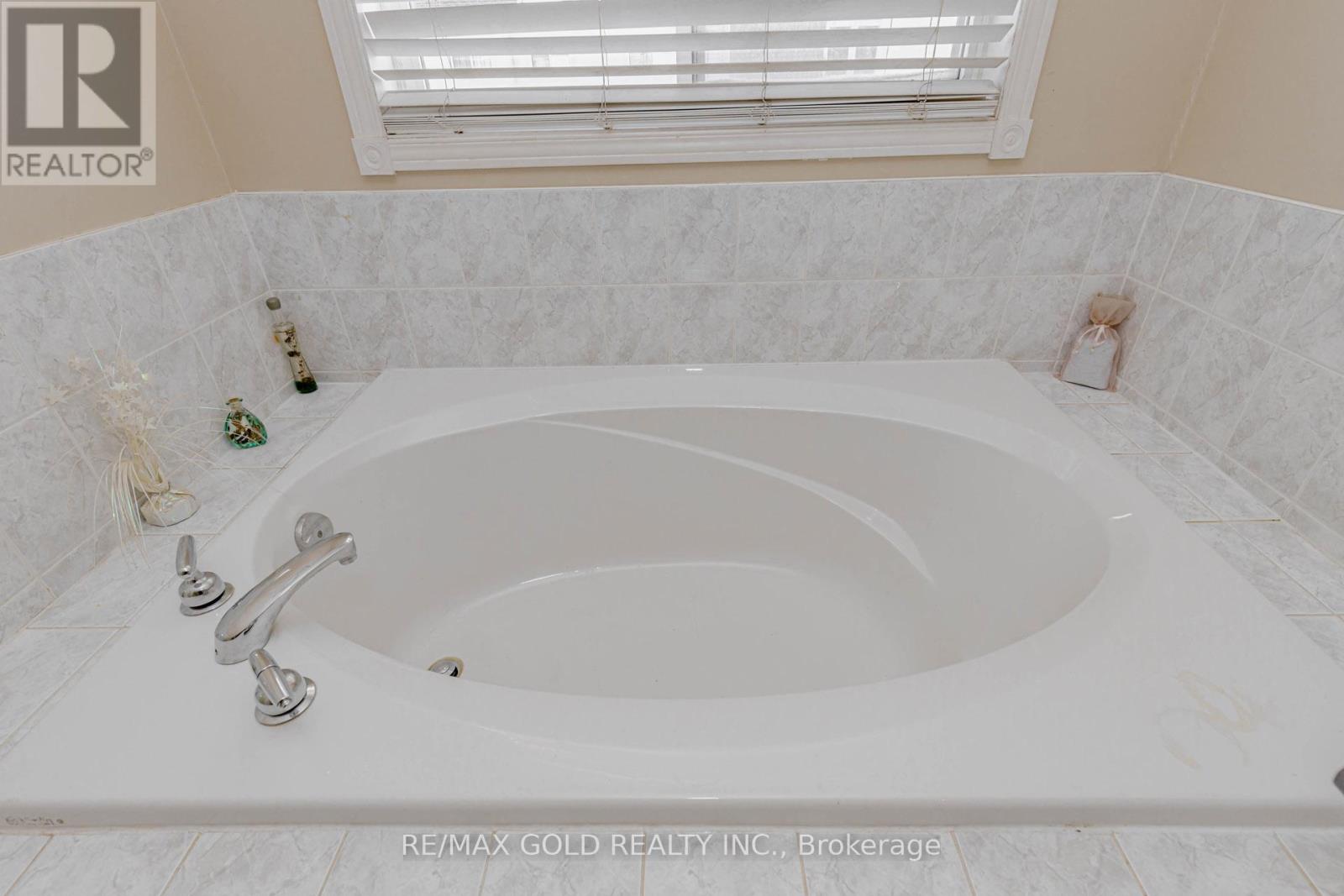 3 Monaco Court, Brampton, Ontario  L7A 1X4 - Photo 34 - W12815720