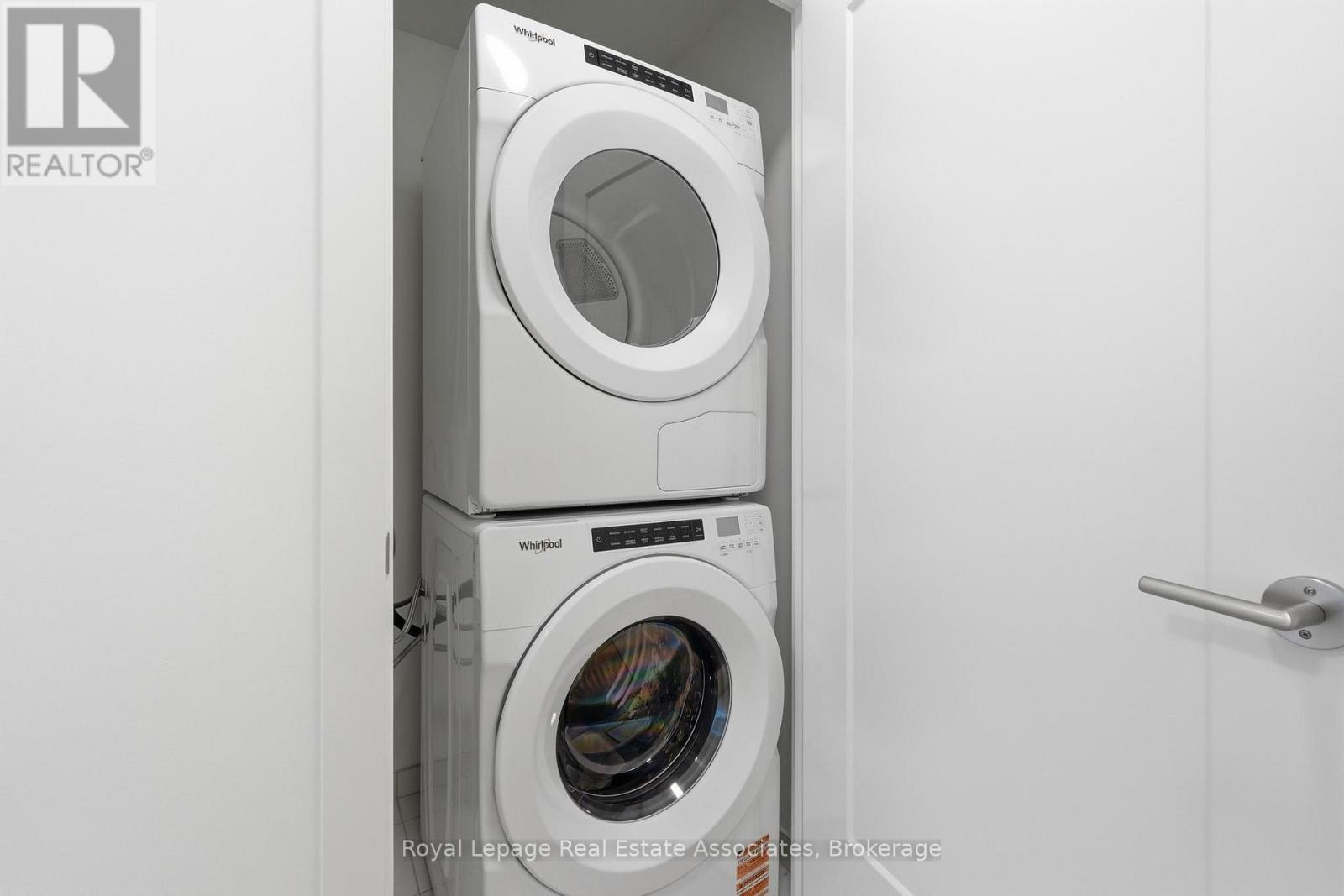 401 - 25 Cordova Avenue, Toronto, Ontario  M9A 0E5 - Photo 17 - W12815744