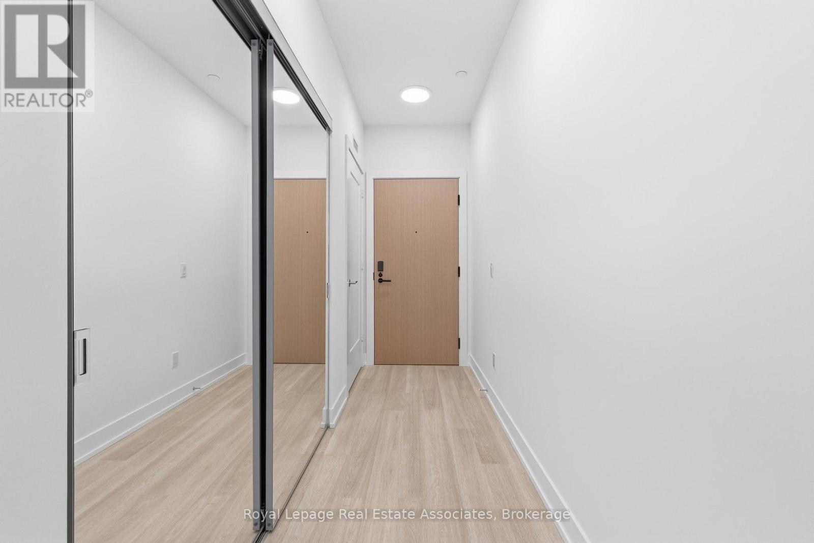 401 - 25 Cordova Avenue, Toronto, Ontario  M9A 0E5 - Photo 19 - W12815744